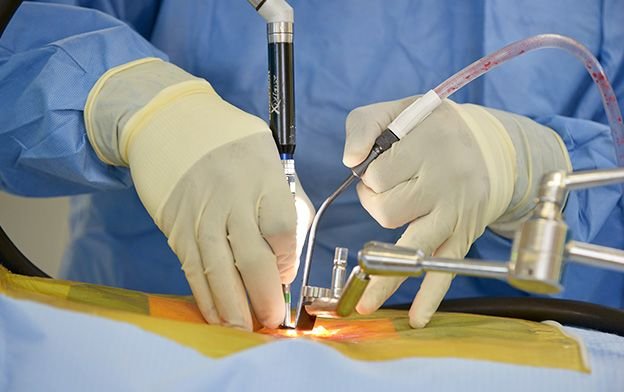Dr. Alok Gadkari is a renowned spine specialist with years of experience in diagnosing and treating a wide range of spinal disorders.